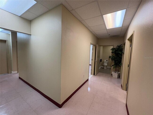 Building Photo - 13250 N 56th St