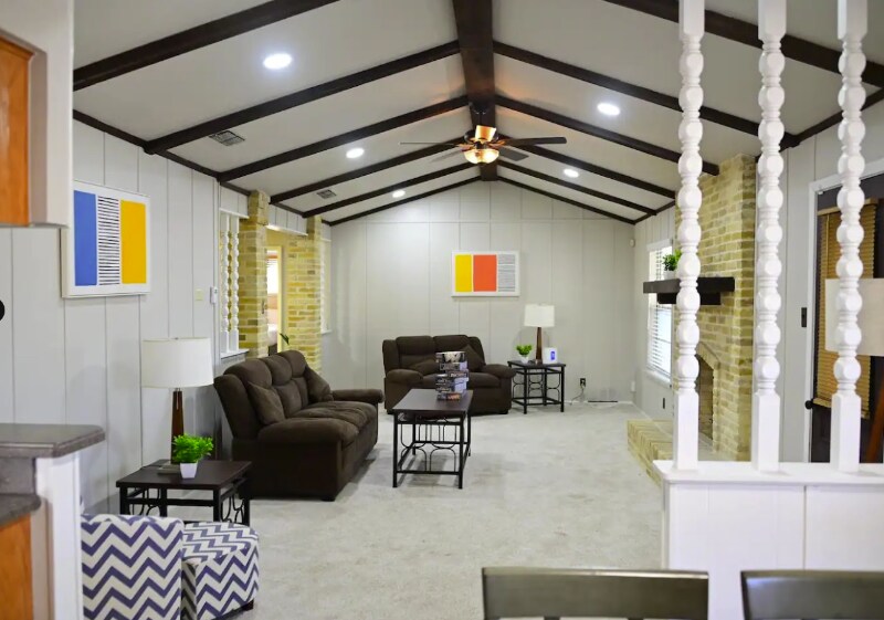 Building Photo - 611 Balboa Dr