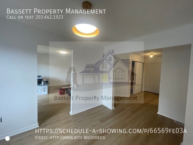 Building Photo - 30 Stoneycrest Dr