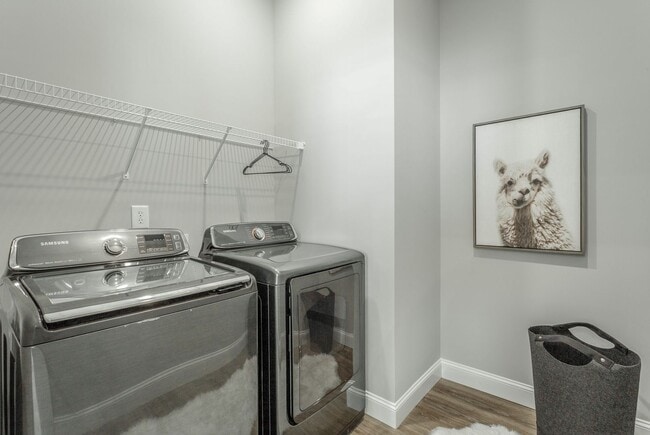 Building Photo - Brand New 4 Bedroom 3.5 Bath