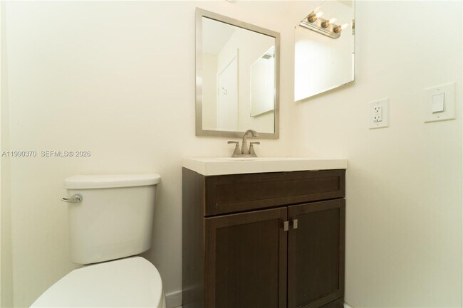 Building Photo - 11229 SW 132nd Ct W