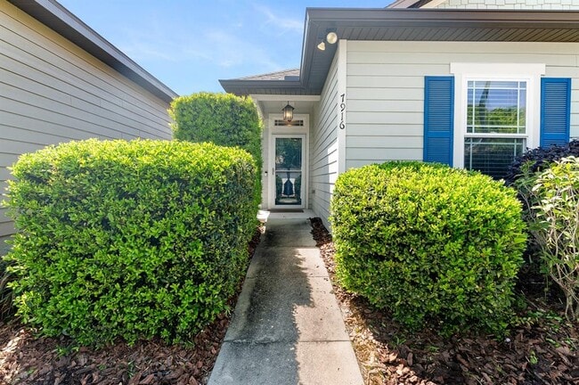 Building Photo - 7916 SW 80th Dr