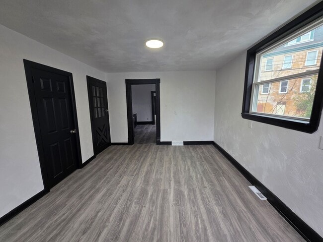Building Photo - Updated 1 bedroom 1 bath for rent in Arlington!