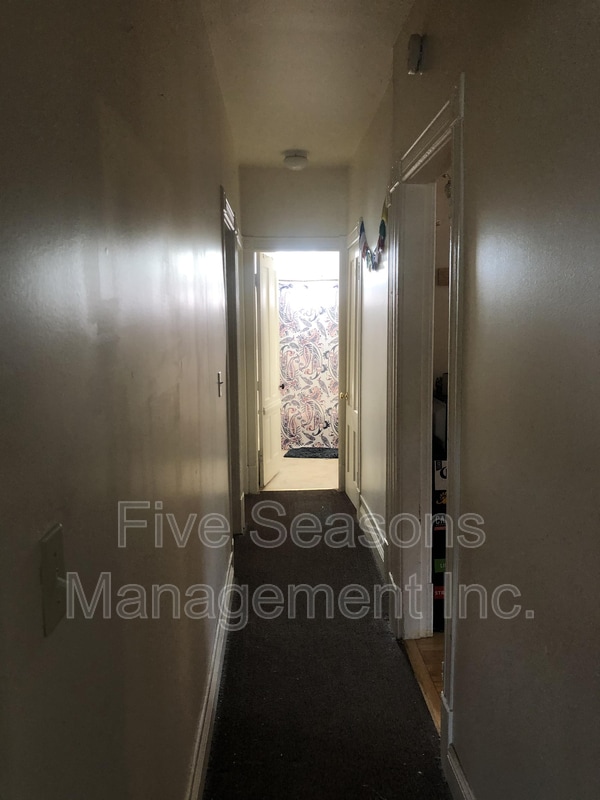Building Photo - 31 Hungerford Terrace