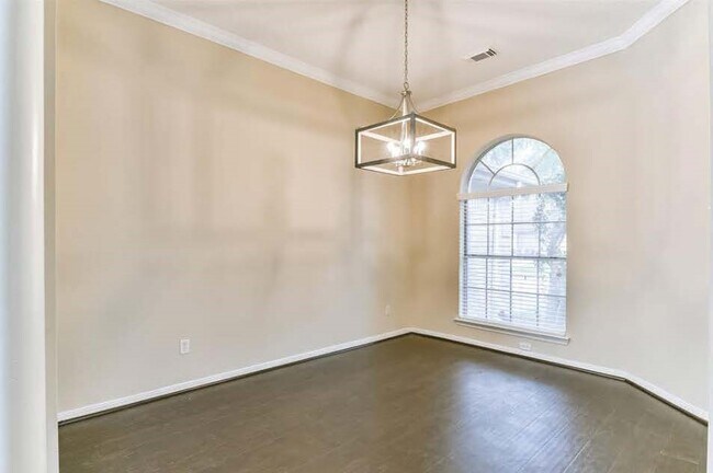 Building Photo - 4738 Cavern Dr