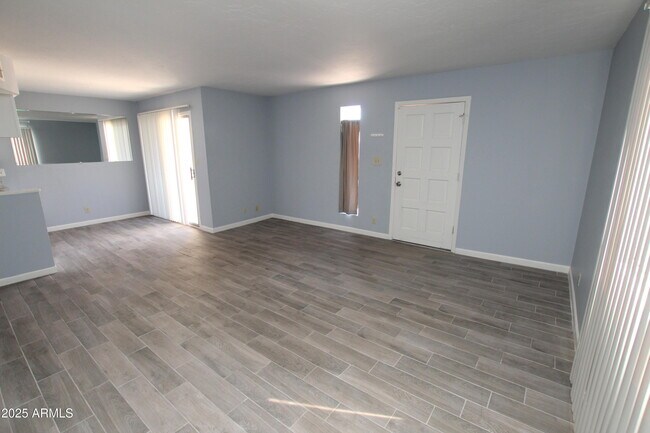 Building Photo - 14407 N Boxwood Ln