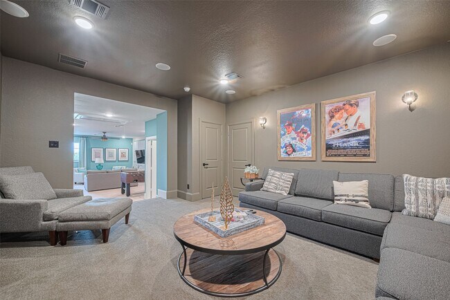 Building Photo - 2418 Sandhill Crest Ln
