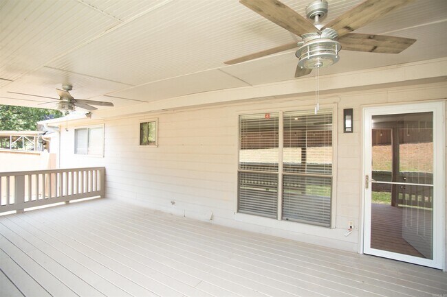 Building Photo - 8 Turtle Creek Ct