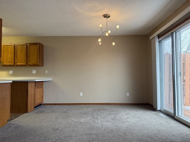 Building Photo - 2733-33 1/2 33 1/2 Ave S