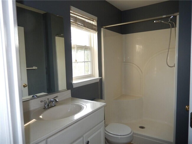 Building Photo - 3818 Dominion Townes Cir
