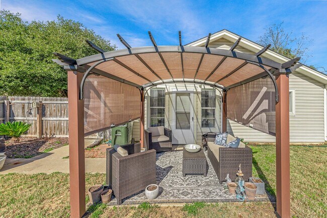 Building Photo - 3400 Timberline Ct