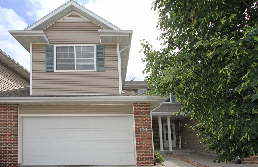 Primary Photo - 6028 Glenbrook Ln