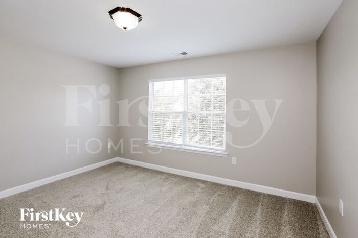 Building Photo - 4006 Linville Falls Ln