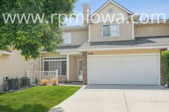 Building Photo - UPDATED TOWNHOME!! 2 Bedroom, 2.5 Bath in Ankeny