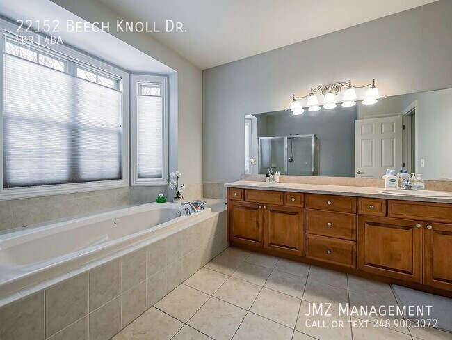 Building Photo - 22152 Beech Knoll Dr