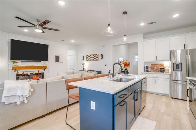 Building Photo - 2217 Forest Hill Ln