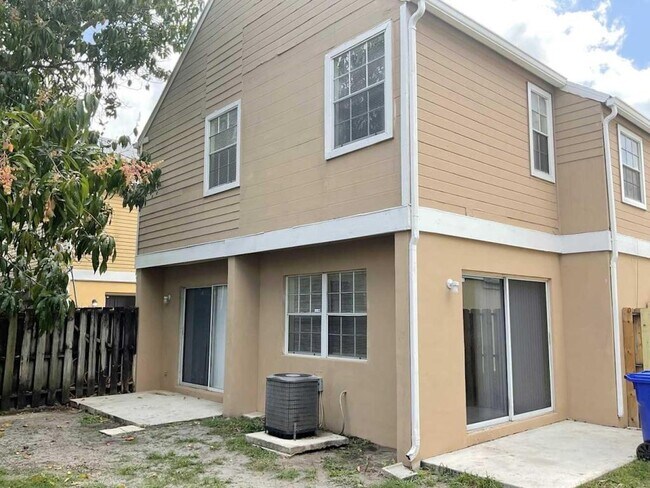 Building Photo - 3401 Kapot Terrace