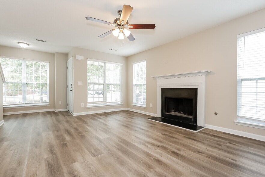 Building Photo - 96 Revere Turn
