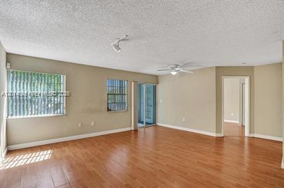 Building Photo - 2871 N Oakland Forest Dr