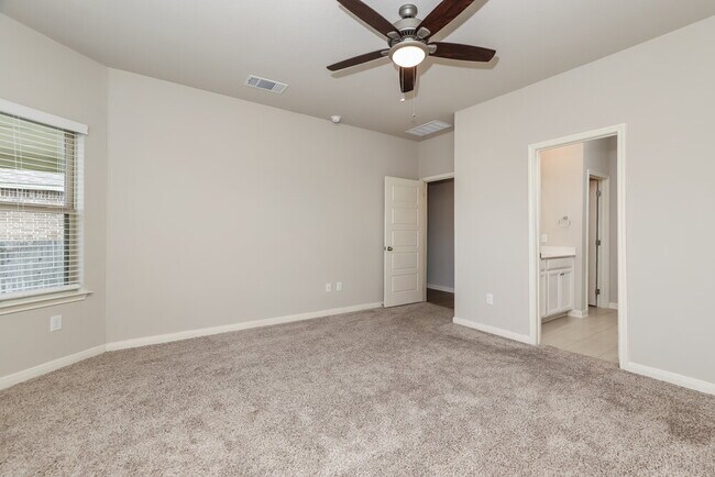 Building Photo - 1417 Arcadian Lily