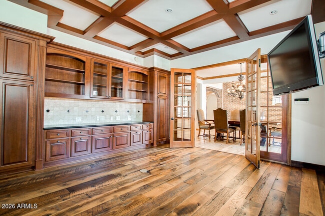 Building Photo - 6526 E Exeter Blvd