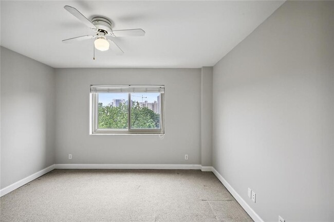 Building Photo - 2285 Peachtree Rd NE