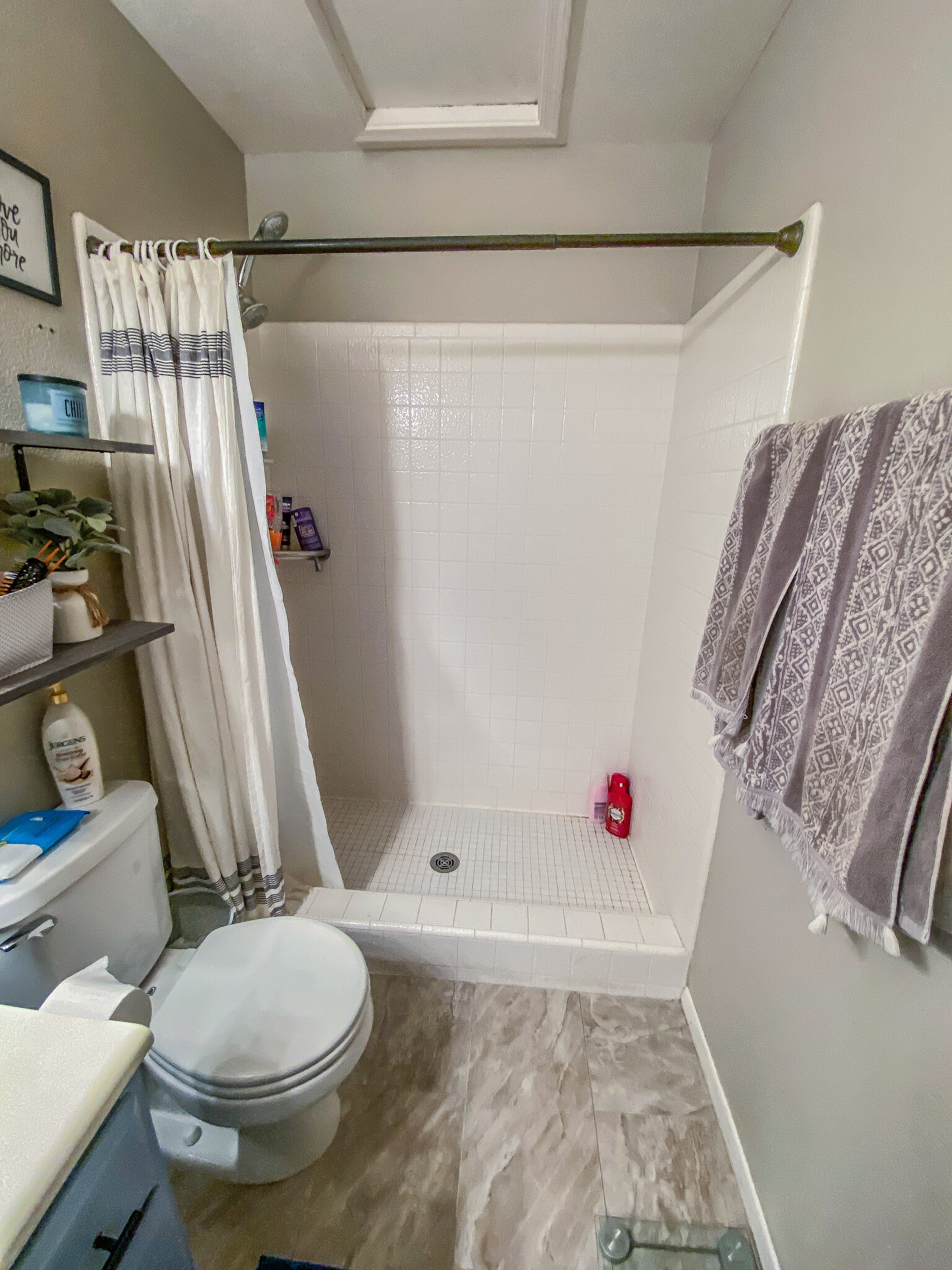 Building Photo - 6262 E Brown Rd