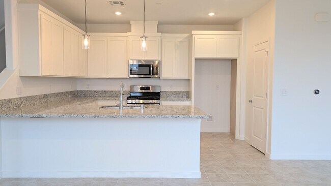 Building Photo - Brand New Single Family Home