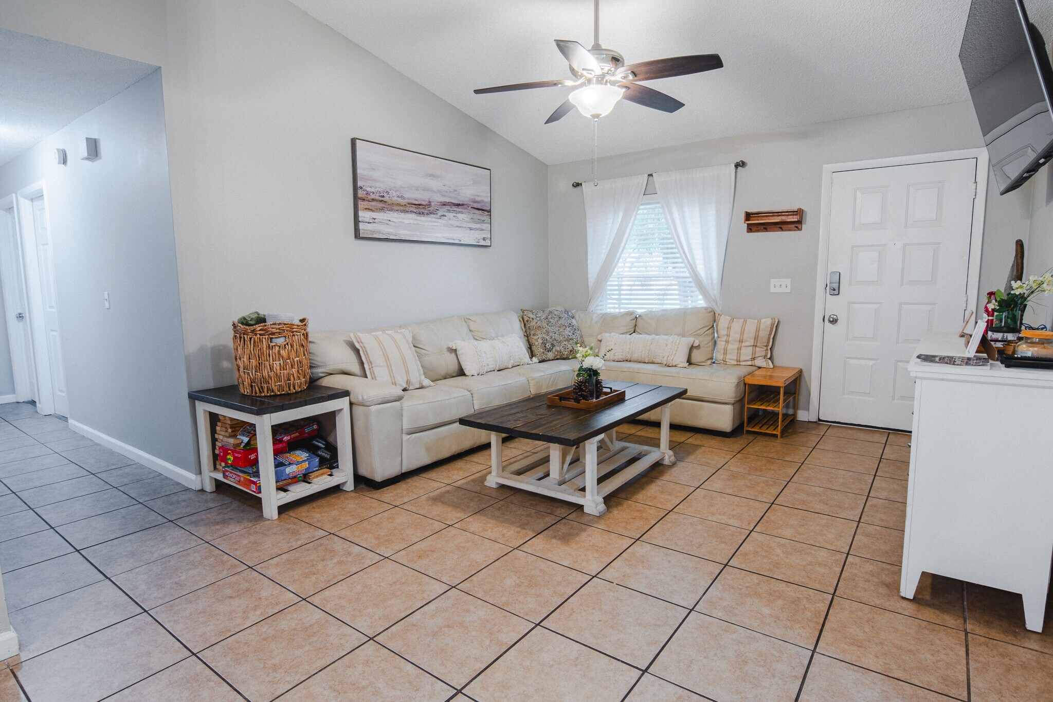 Building Photo - 888 Florida Pky