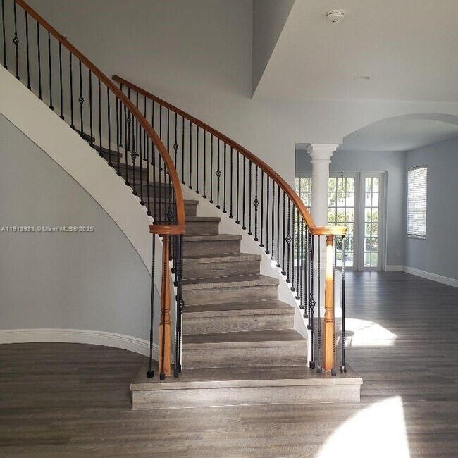 Building Photo - 6506 Marbletree Ln