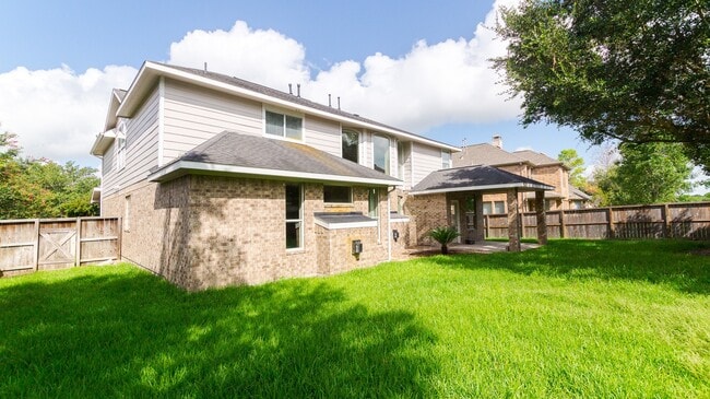 Building Photo - 12410 Shorebridge Rd