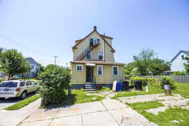 Building Photo - 2257 E 80th St