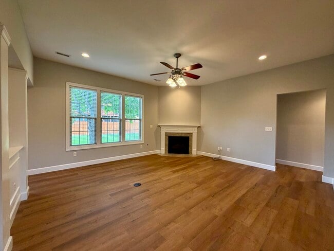 Building Photo - 2007 Ruby Oaks Ct