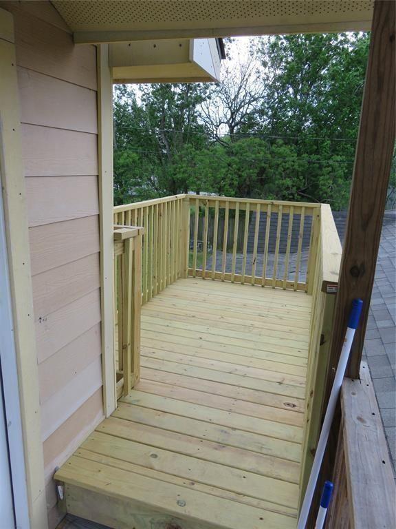 Building Photo - 400 King Edward Pl