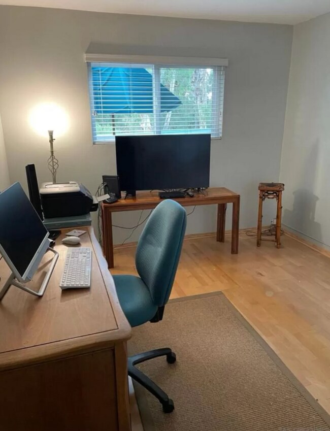 Building Photo - 2609 Pico Pl