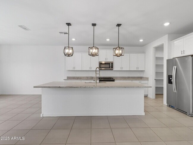 Building Photo - 3104 Bee Trl