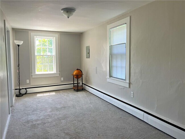 Building Photo - 77 Narragansett Ave