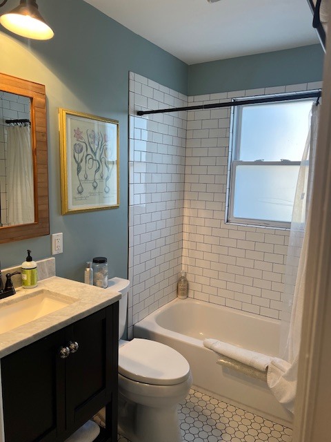 Building Photo - 322 Locust Ave