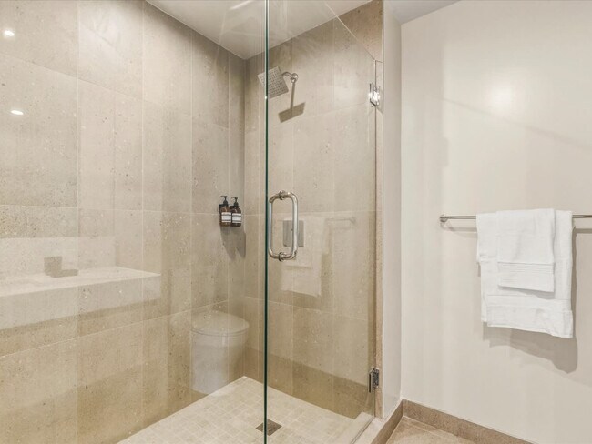 Building Photo - 11 NE 6th St