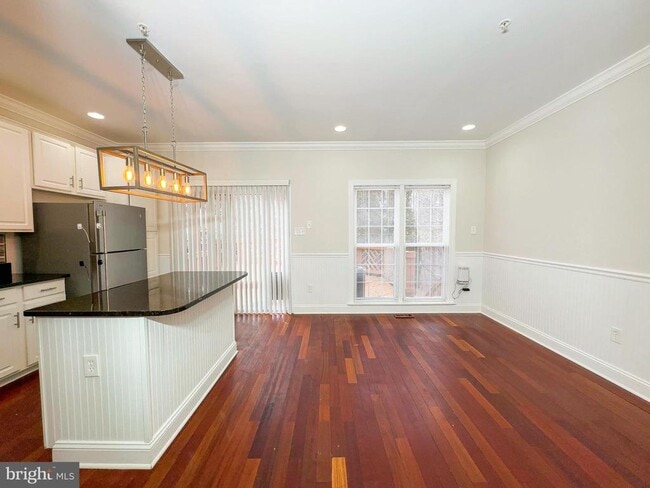 Building Photo - 12912 Marlton Center Dr