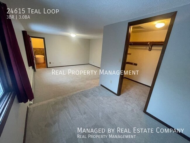 Building Photo - 24615 Teal Loop