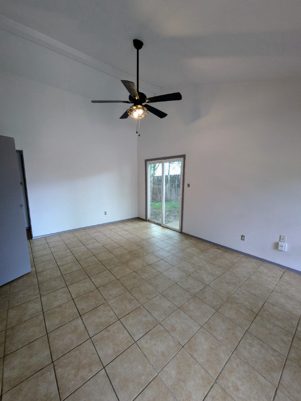 Building Photo - 408 Vincent St