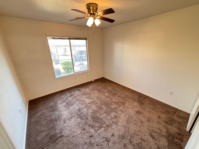 Building Photo - Darling Southwest one bedroom condo locate...