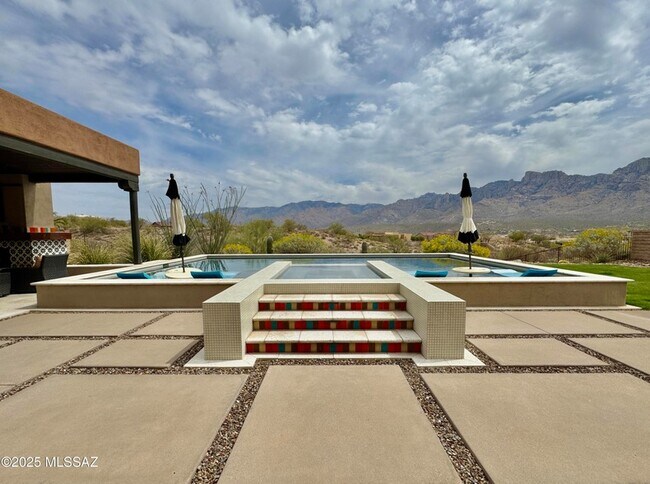 Building Photo - 11096 N Pusch Ridge View Pl