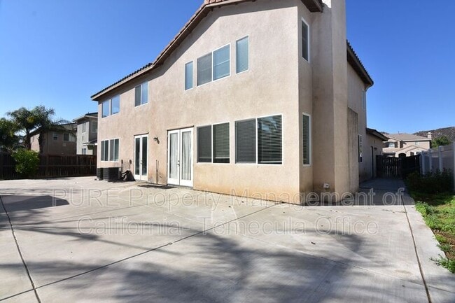 Building Photo - 23626 Applewood Pl