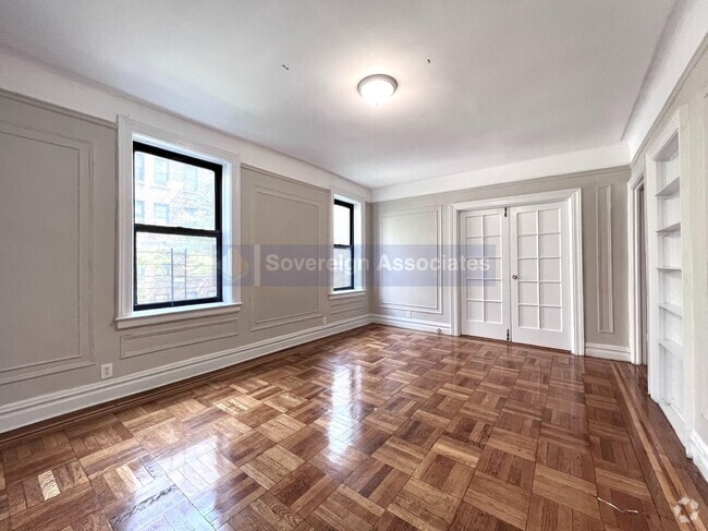 Building Photo - 850 W 176th St