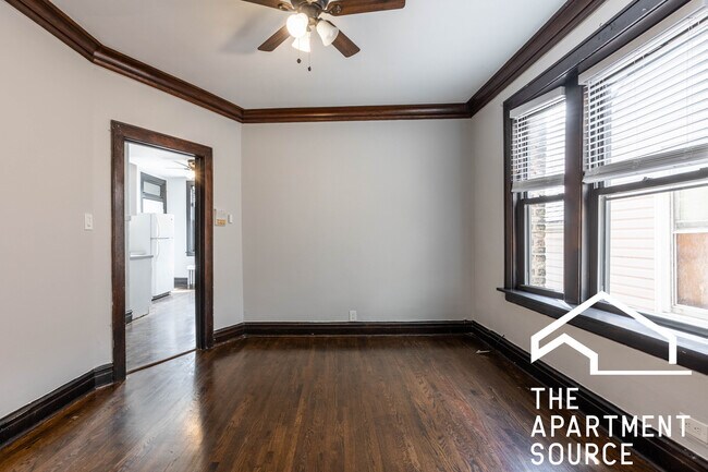 Building Photo - 3823 N Drake Ave