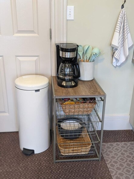 Building Photo - 1910 S G St