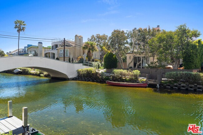 Building Photo - 242 Sherman Canal