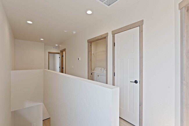 Building Photo - 3578 Blaze Lp